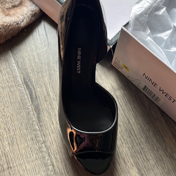 Nine West black patent open toe heels- 7.5 NIB!! - Picture 2 of 4